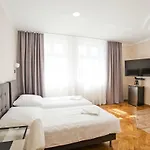 Апартаменты R&b *