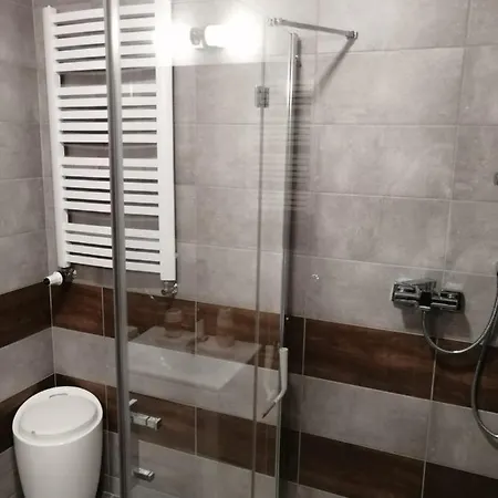 R&b Апартаменти